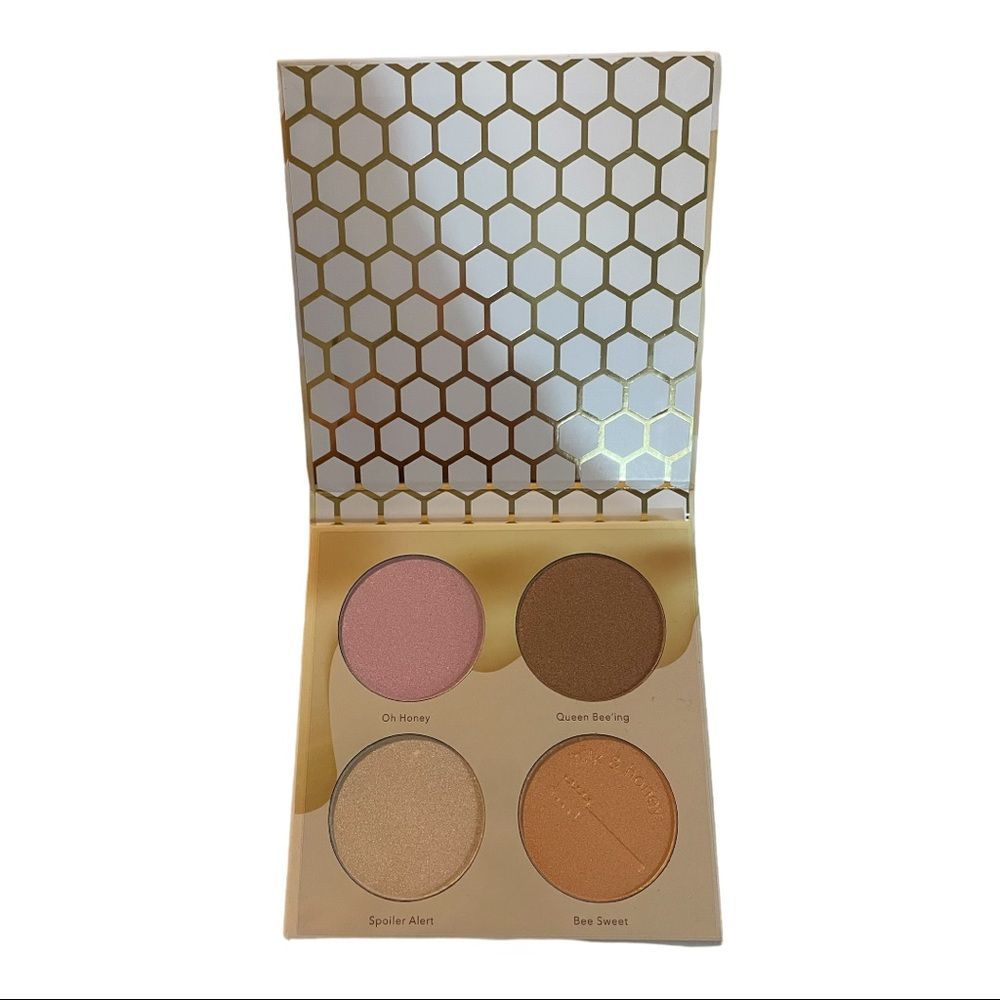 🆕 Milk & Honey Highlighter Palette by Beauty Bakerie